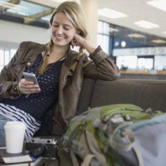 Bei manchen Airlines kann man bereits Wochen vor dem Abflug online einchecken