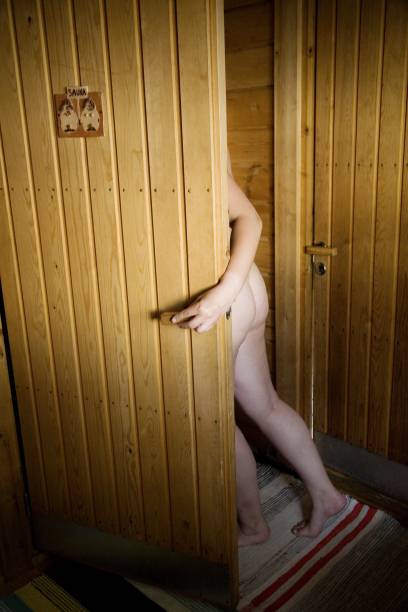 Nackt sauna frauen 