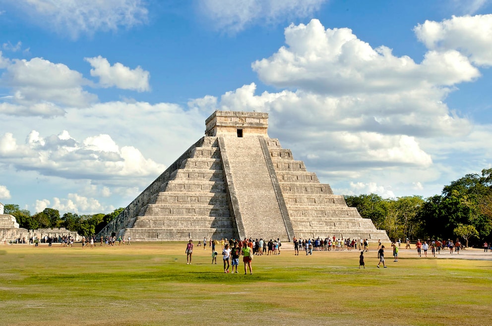 Mexiko baut umstrittene Bahnstrecke entlang der wichtigsten Maya